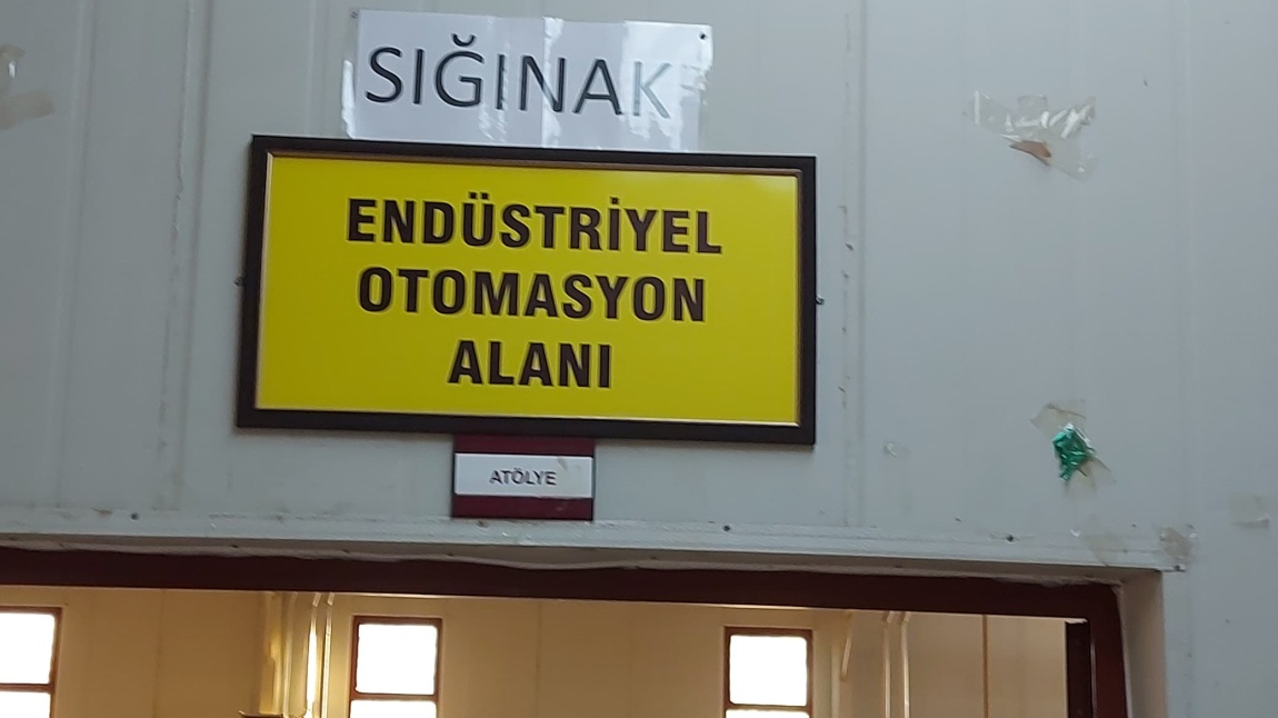 Okul Sığınak Bölgemiz: Endüstriyel Otomasyon Atölyesi Alanı (Türk Tekstil Vakfı MTAL Sığınak Talimatı)